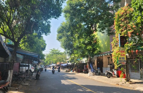 Bán đất đường Nguyễn Bá Lân, Đà Nẵng. Ngay cổng chợ Bắc Mỹ An, vị trí đẹp, kinh doanh tốt, giá rẻ